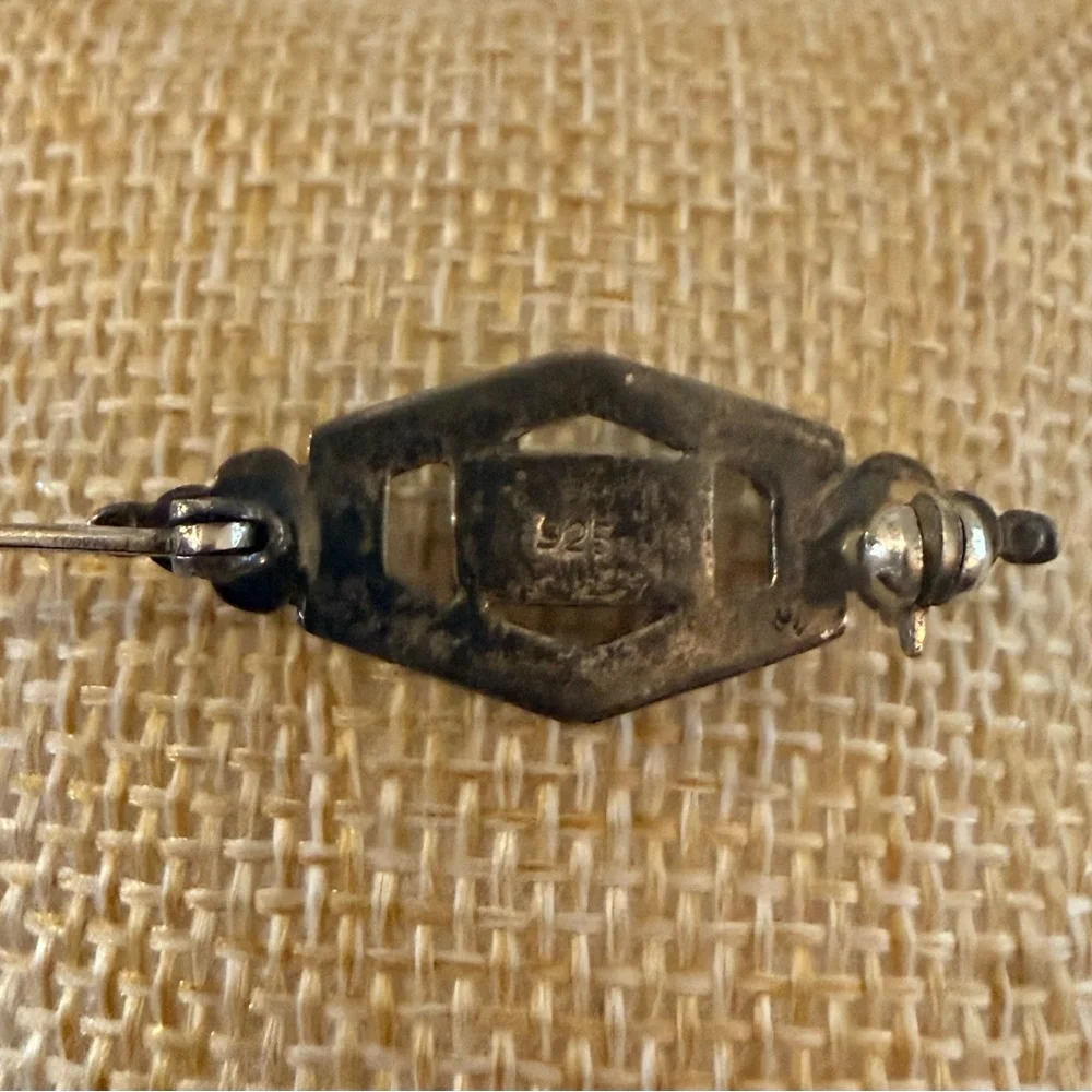 Art Deco Sterling Silver Marcasite Onyx Brooch Pin PRETTY